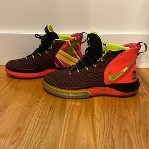 Nike Air Lob Basketball sneakers size 10.5